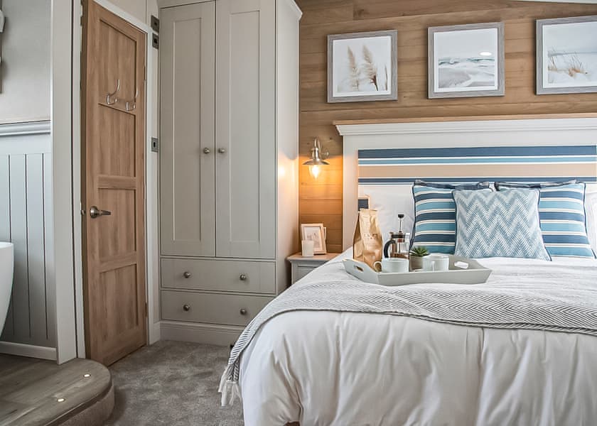 Stargazer 7 berth caravan hot tub sea view (Pet) - St Ives Bay Beach Resort, Hayle