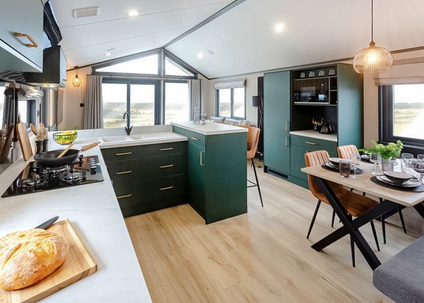 8 Berth Shadow Wood Seaview Hot Tub - St Ives Bay Beach Resort, Hayle