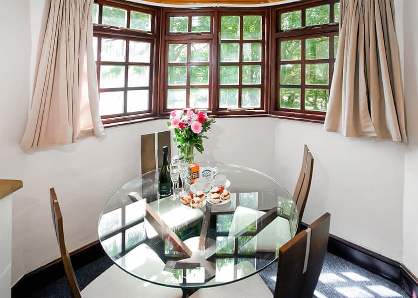 The Summerhouse 2 Bed - Kenegie Manor, Penzance