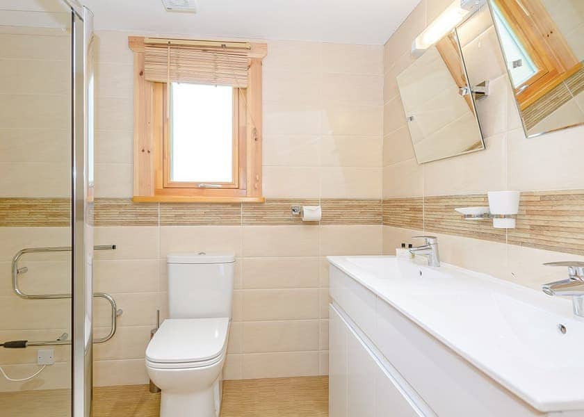 Hazel Lodge - Kenwick Woods, Louth, Lincolnshire Wolds