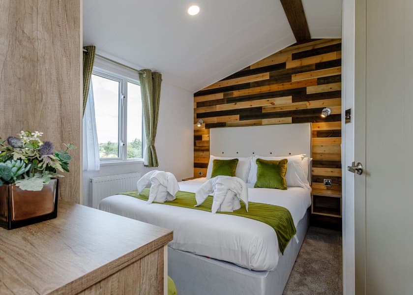 Alford Spa - Kenwick Woods, Louth, Lincolnshire Wolds