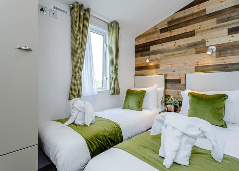 Alford Spa - Kenwick Woods, Louth, Lincolnshire Wolds