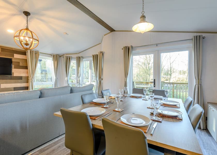 Brayford Lodge Spa - Kenwick Woods, Louth, Lincolnshire Wolds