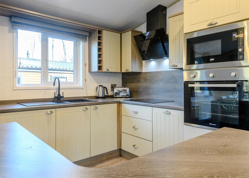 Brayford Lodge Spa - Kenwick Woods, Louth, Lincolnshire Wolds