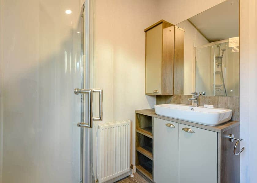 Brayford Lodge Spa - Kenwick Woods, Louth, Lincolnshire Wolds