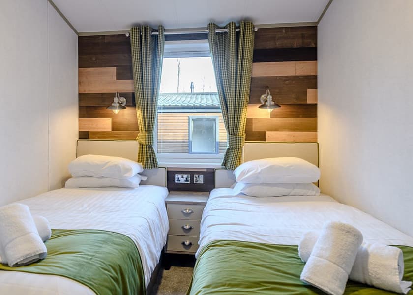 Brayford Lodge Spa (Pet) - Kenwick Woods, Louth, Lincolnshire Wolds