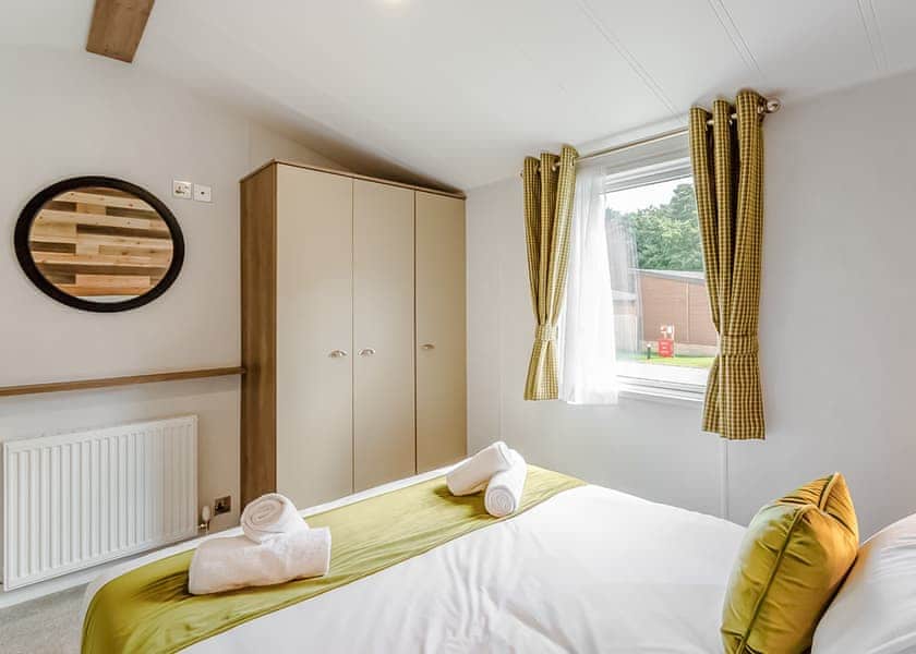 Horncastle Spa (Pet) - Kenwick Woods, Louth, Lincolnshire Wolds