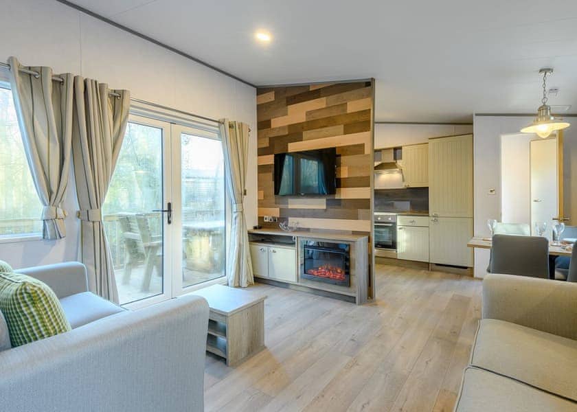 Horncastle Spa Plus (Pet) - Kenwick Woods, Louth, Lincolnshire Wolds