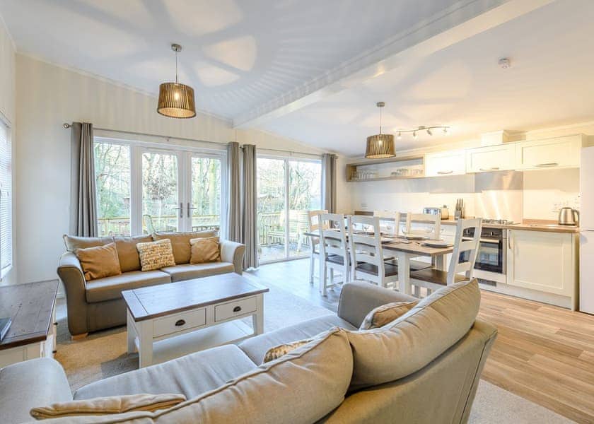 Stamford Spa (Pet) - Kenwick Woods, Louth, Lincolnshire Wolds
