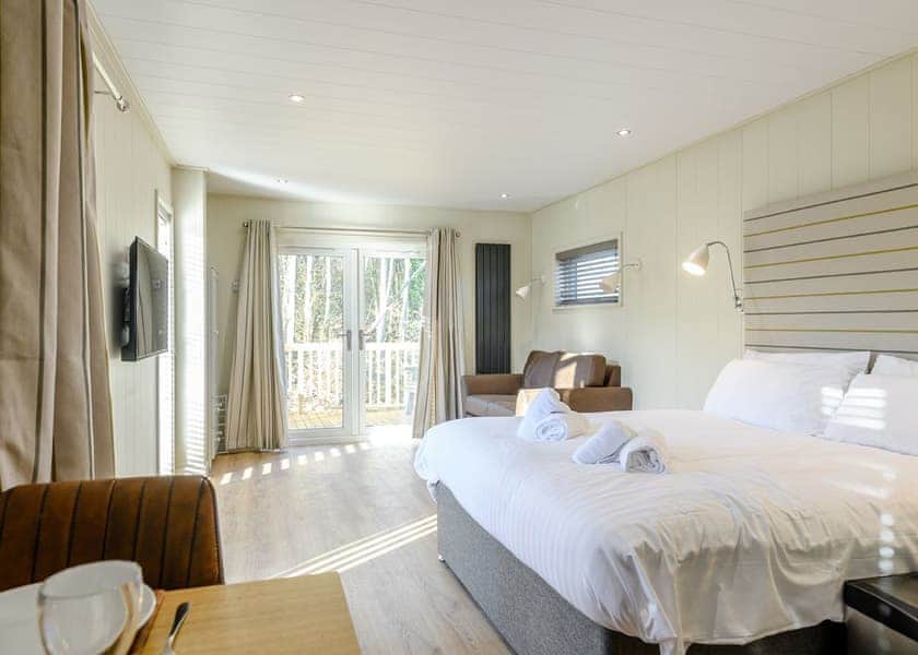 Tennyson Spa (Pet) - Kenwick Woods, Louth, Lincolnshire Wolds