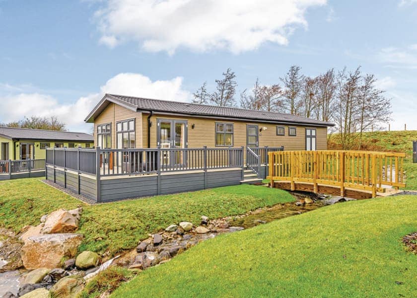 Keswick reach retreat lake district lodge offers