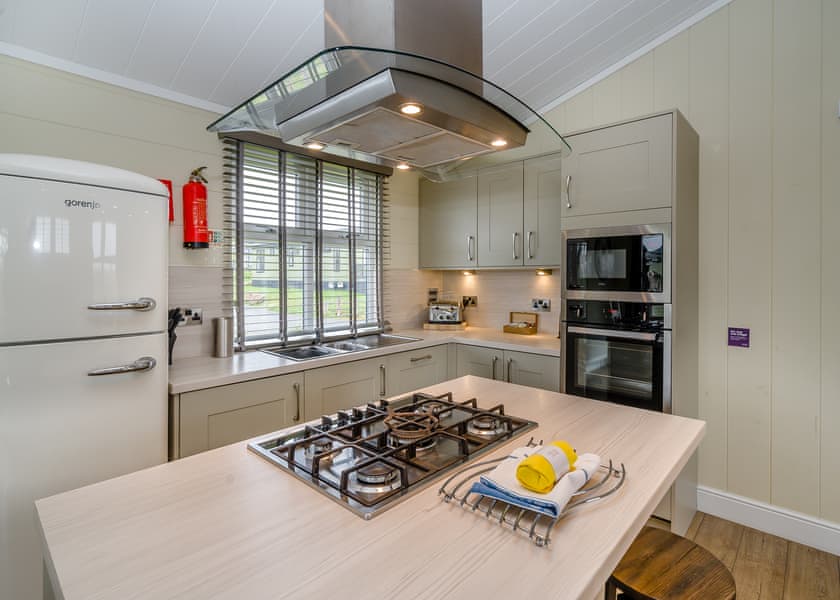 Coleridge Premier Select - Keswick Reach Lodge Retreat, Bewaldeth, Keswick