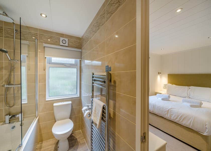 Uvedale - Keswick Reach Lodge Retreat, Bewaldeth, Keswick
