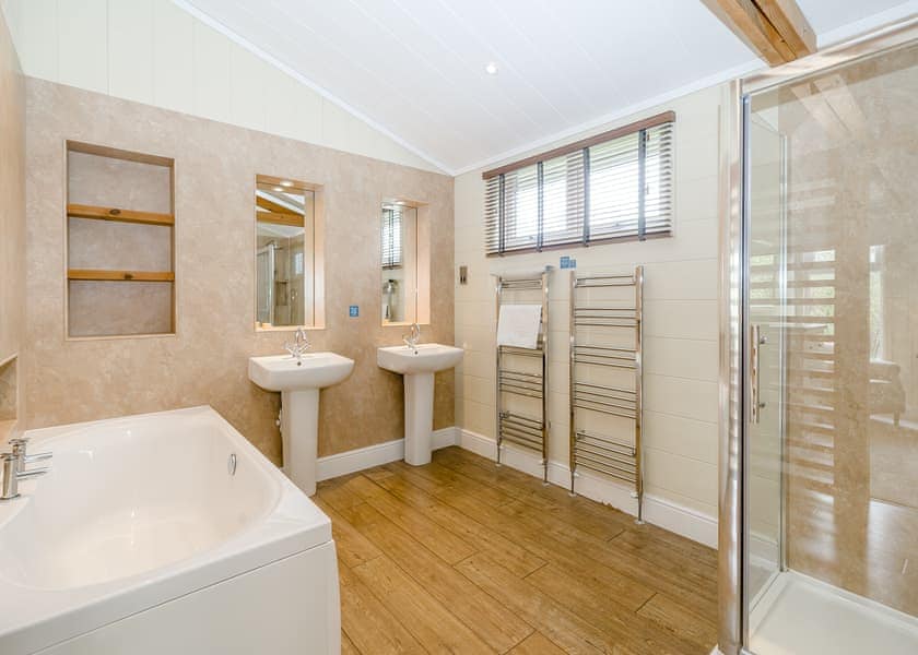 Walpole Premier - Keswick Reach Lodge Retreat, Bewaldeth, Keswick