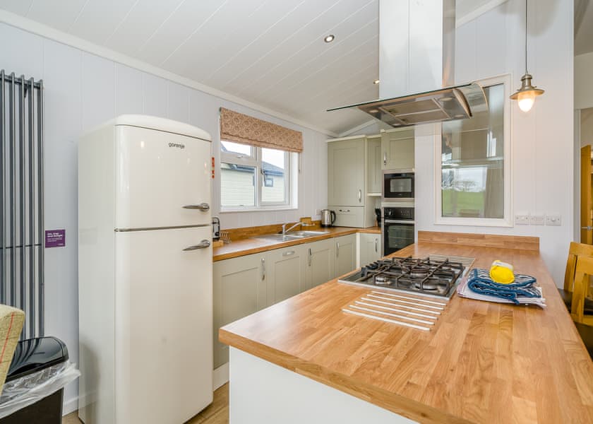 Wainwright Premier - Keswick Reach Lodge Retreat, Bewaldeth, Keswick