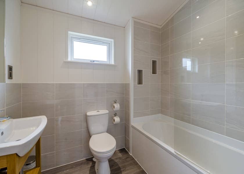 Turner Premier 3 - Keswick Reach Lodge Retreat, Bewaldeth, Keswick