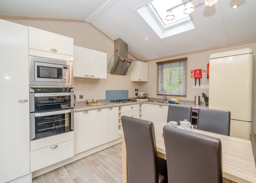Ruskin Premier 1 - Keswick Reach Lodge Retreat, Bewaldeth, Keswick