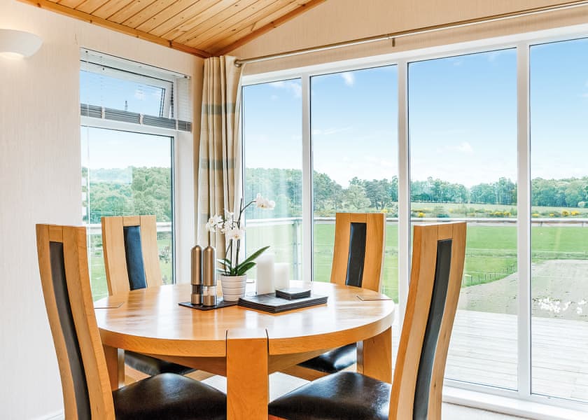 Beauly Lodge - Kessock Highland Lodges, North Kessock, Inverness