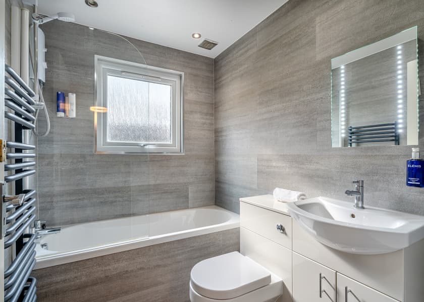 Elf Kirk Spa (Pet) - Kielder Waterside, Kielder Water and Forest Park