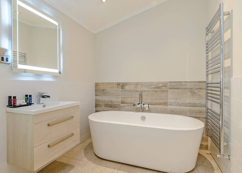Beech Premier Spa (Pet) - Kielder Waterside, Kielder Water and Forest Park