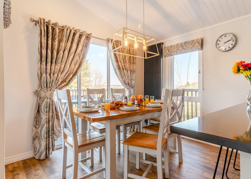 Willow Platinum BBQ (Pet) - Kielder Waterside, Kielder Water and Forest Park