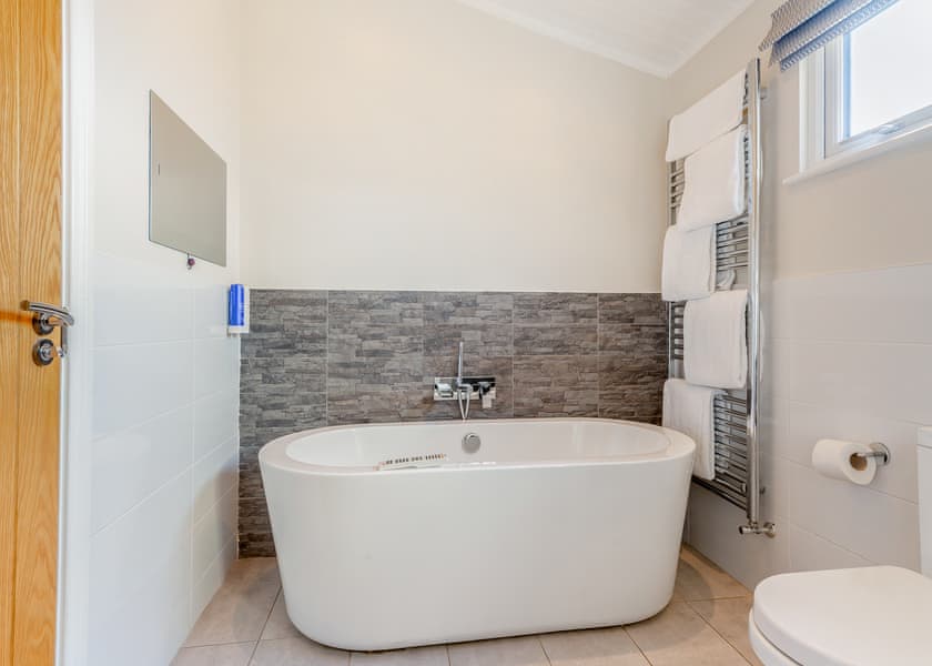 Willow Platinum BBQ (Pet) - Kielder Waterside, Kielder Water and Forest Park