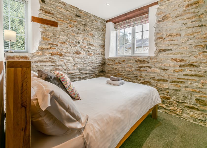 Above Town - Kilminorth Cottages, Watergate, Looe