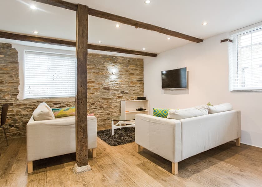 Saddle Cottage