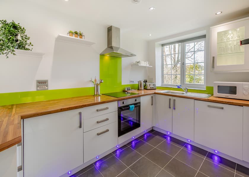 Saddle Cottage - Kilminorth Cottages, Watergate, Looe