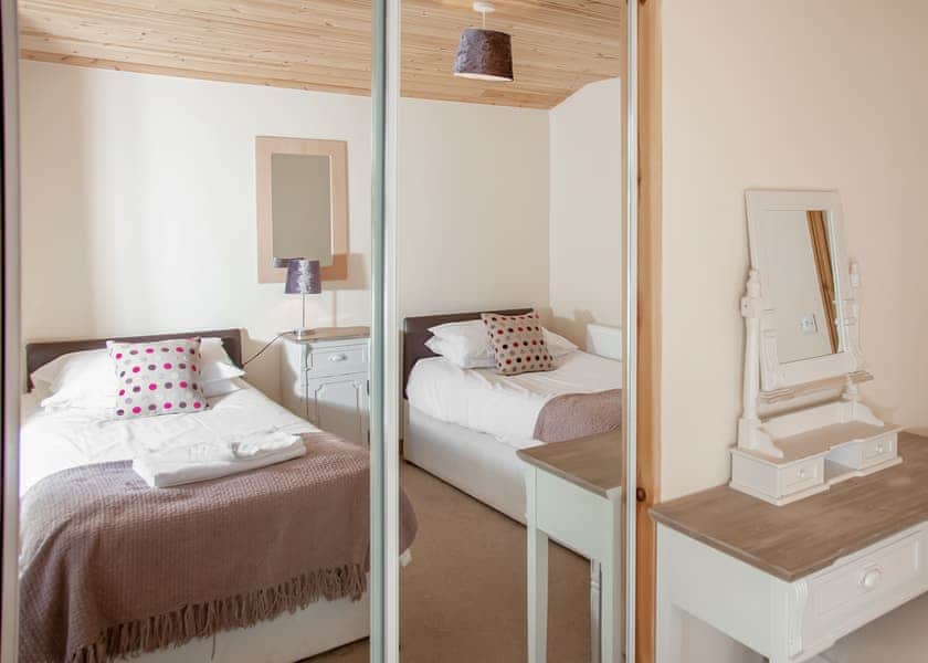 The Middlesex Lodge - Kiplin Lodges, Kiplin Lodges