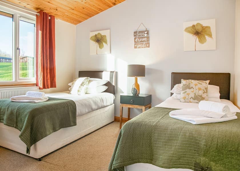 Yorkshire Lodge - Kiplin Lodges, Kiplin Lodges