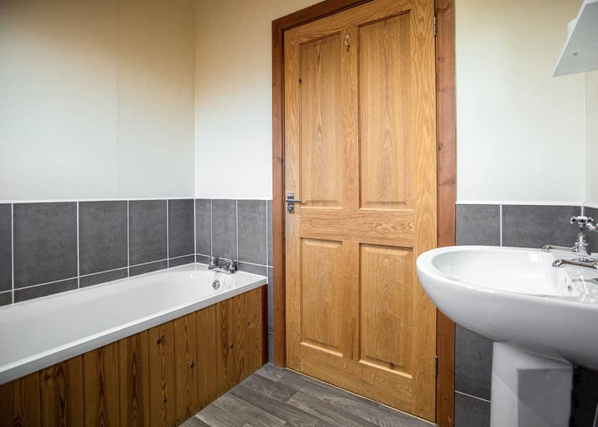 Lancashire Lodge - Kiplin Lodges, Kiplin Lodges