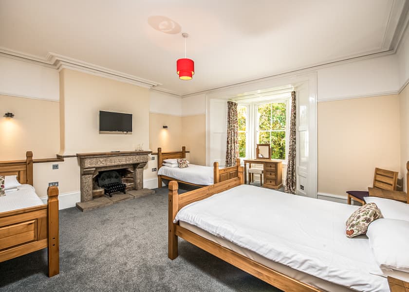 2 Bed Gold Manor Apartment - Killigarth Manor, Polperro, Looe