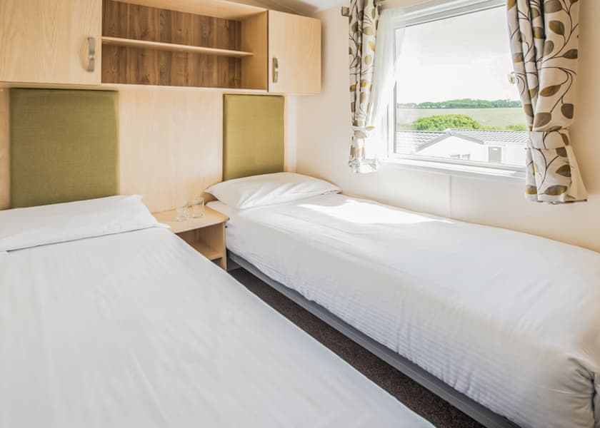 2 Bed Bronze Caravan (Pet) - Killigarth Manor, Polperro, Looe