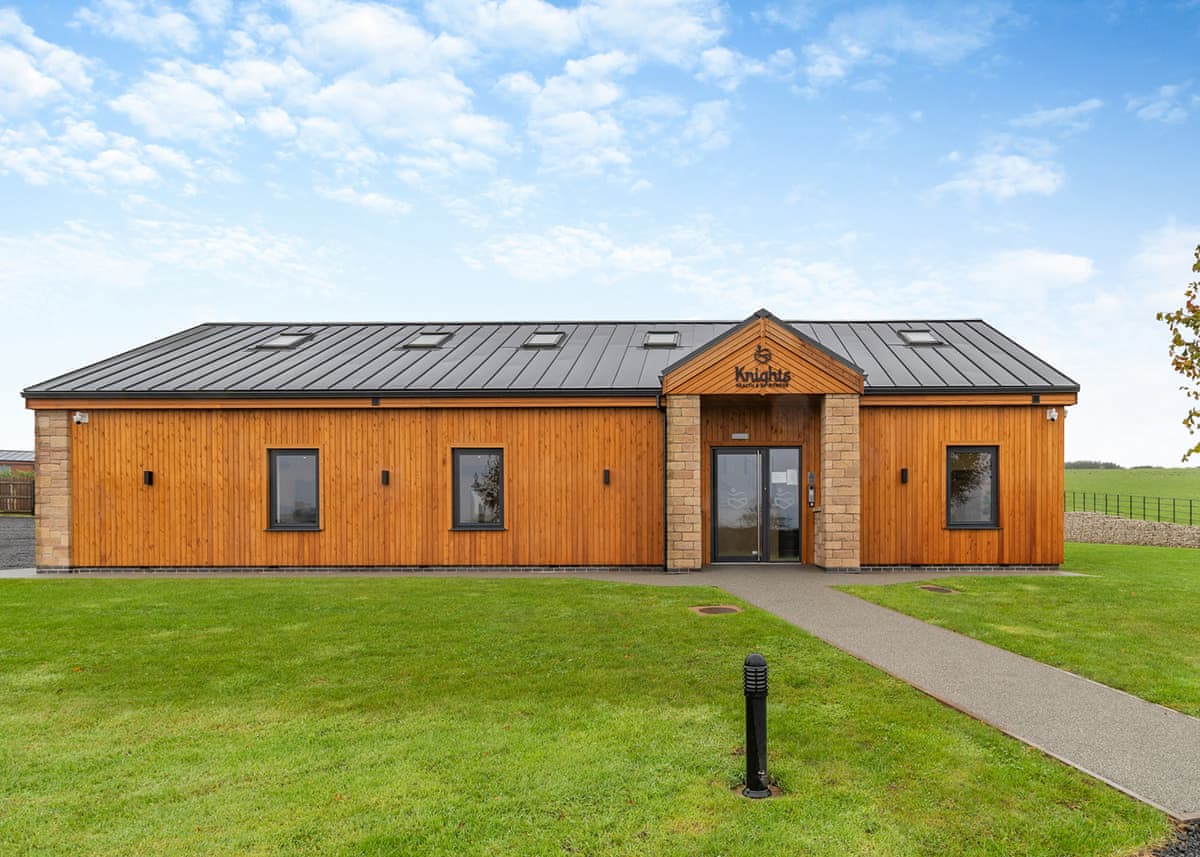 Knights Lodges - Holiday Lodge in Central England - Image 3