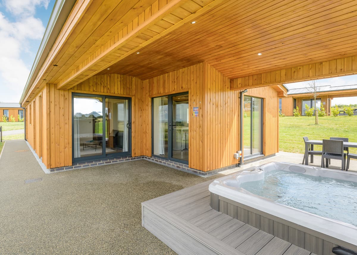 Knights Lodges - Holiday Lodge in Central England - Image 2