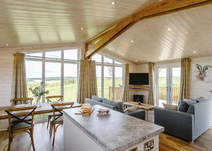 Knights Lodge - Knights Lodges, Bretby, Derbyshire
