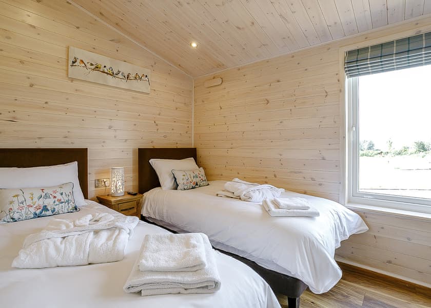 Field View Lodge - Knights Lodges, Bretby, Derbyshire