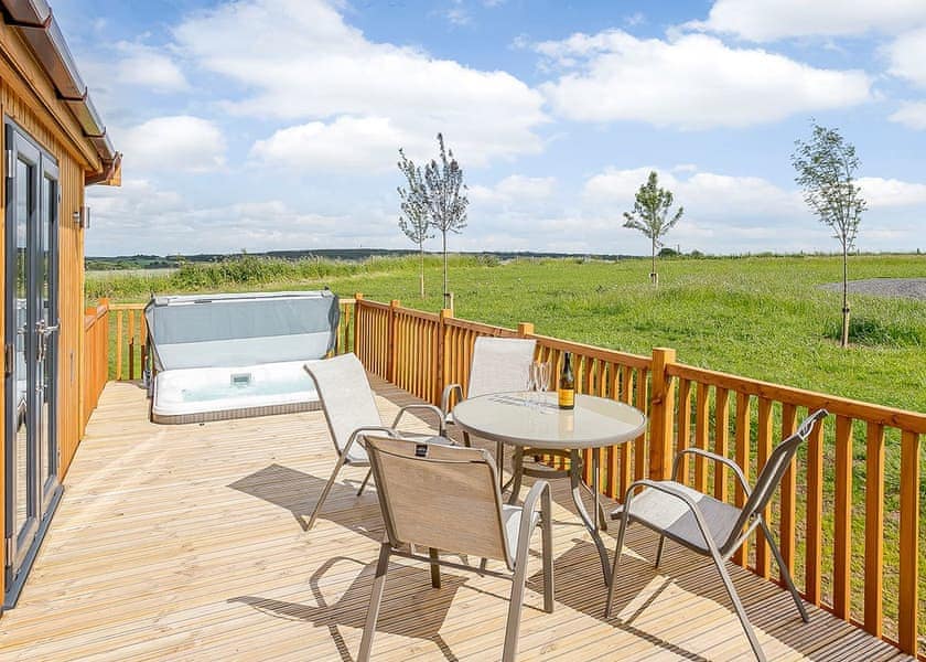 Knights Lodges (Pet) - Knights Lodges, Bretby, Derbyshire
