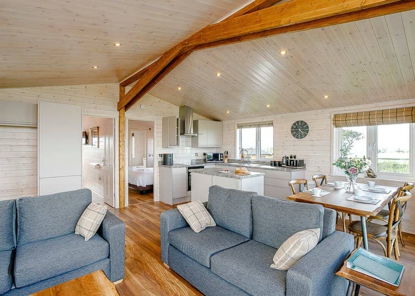 Knights Lodges (Pet) - Knights Lodges, Bretby, Derbyshire