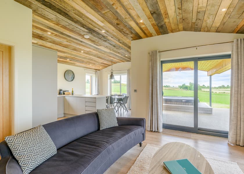 Autograph 2 Bed - Knights Lodges, Bretby, Derbyshire