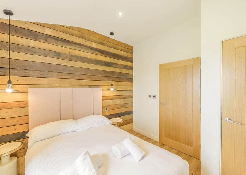 Autograph 3 Bed - Knights Lodges, Bretby, Derbyshire