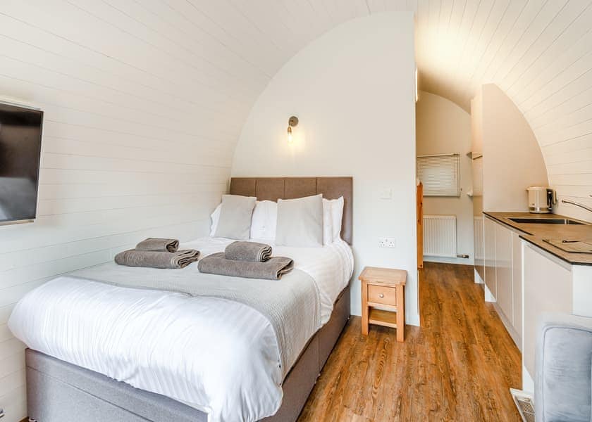 Lakeside Micro Lodge - Killerby Old Hall, Scarborough