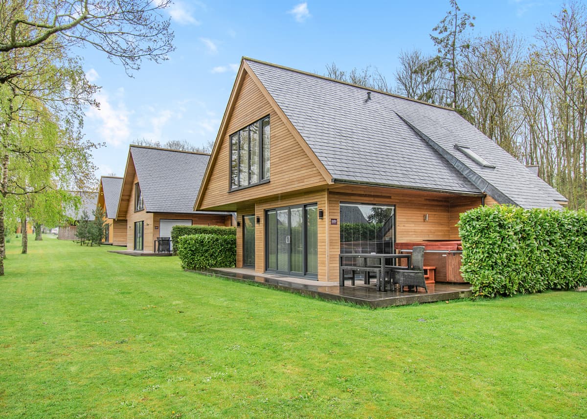 Kilnwick Percy Resort - Holiday lodge in Yorkshire - Image 1