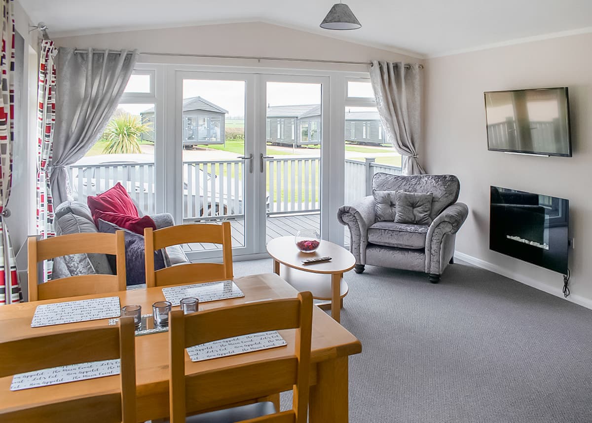 King Richard's Country Lodges - Holiday lodge in Central England - Image 4