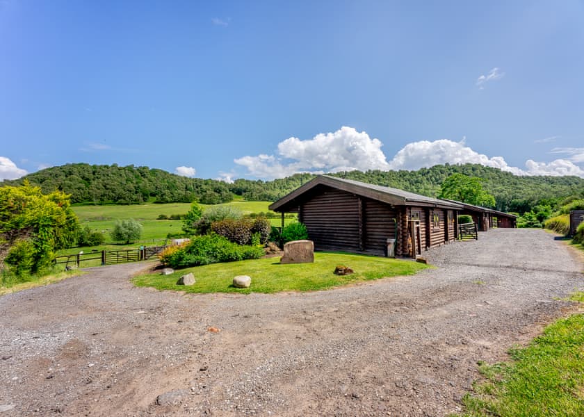 The Paw Pad - Kitty’s View Country Lodges, Broxton, Nr Chester