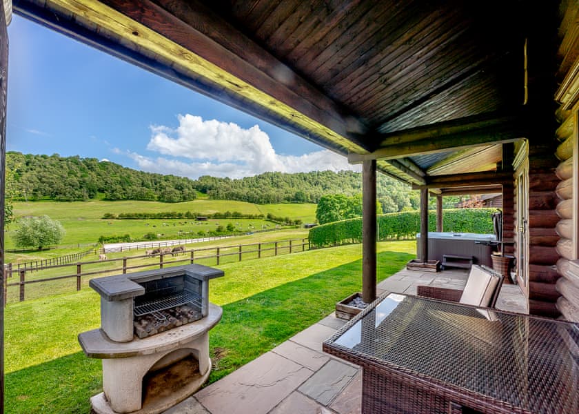 The Paw Pad - Kitty’s View Country Lodges, Broxton, Nr Chester