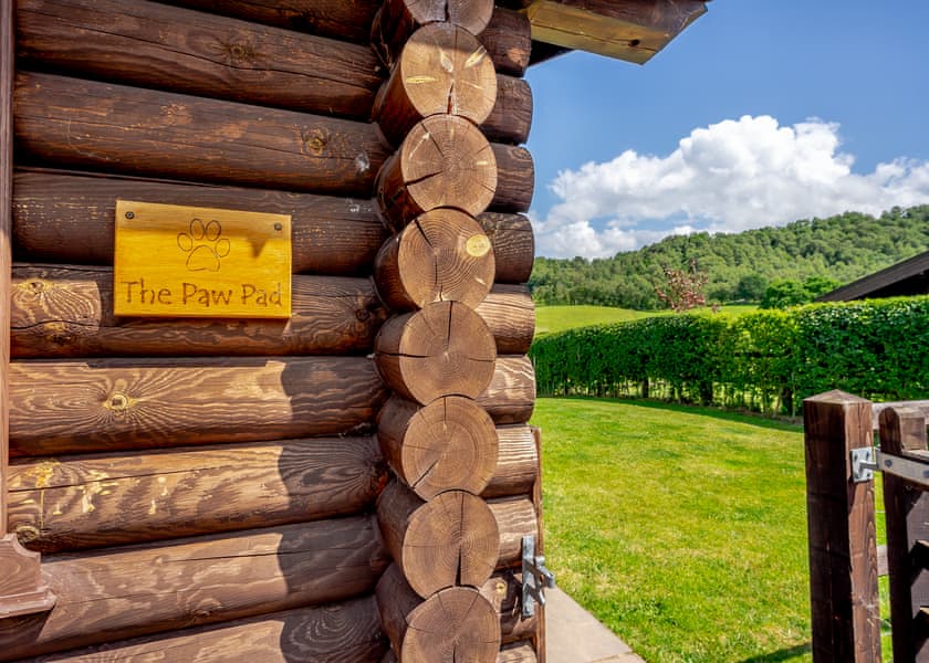 The Paw Pad - Kitty’s View Country Lodges, Broxton, Nr Chester