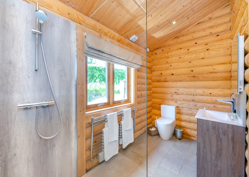 The Paw Pad - Kitty’s View Country Lodges, Broxton, Nr Chester