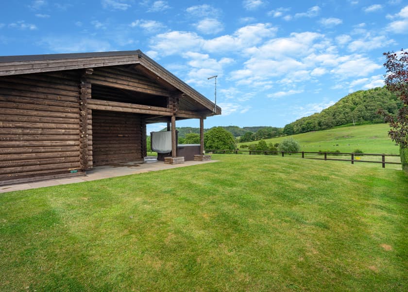 Pheasants Run - Kitty’s View Country Lodges, Broxton, Nr Chester